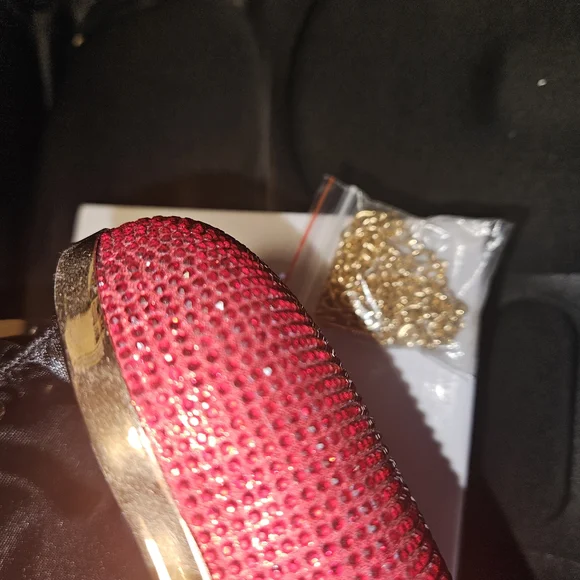 Elegant Red Crystal Clutch - Picture 3 of 3
